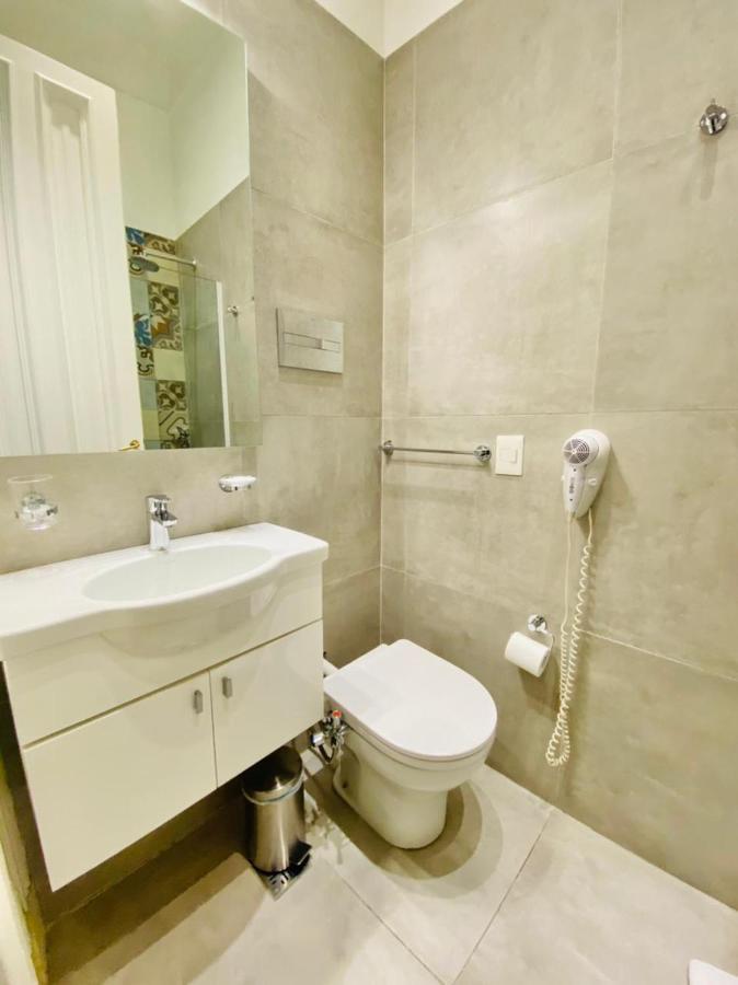 Hotel Chemin Buenos Aires Exterior photo